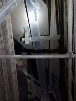 煤氣管支架仰視圖